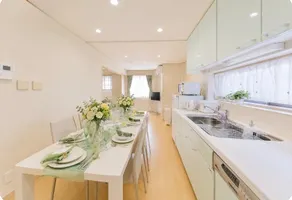 Entire place 78 ㎡ /2-min. walk sta./ 8 min. to USJ - Image 2