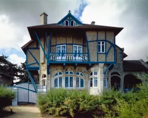 Studio 61 ( Sword Beach ) sea beach discovery - Image 2