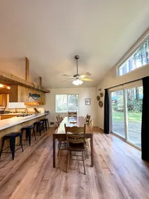 Redwood Getaway with Hot Tub - Image 5