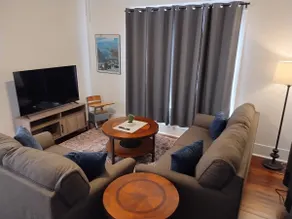 The Place to -B- one bed + one sofa bed - Image 2