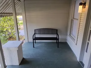 The Place to -B- one bed + one sofa bed - Image 4