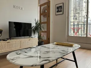 Amazing cozy T2 Cathedral view! Hyper center - Image 3