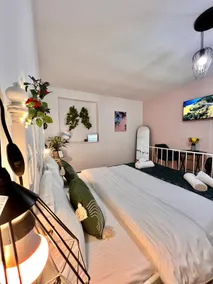 Intimate Studio Central Old Town - Image 3