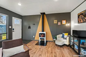 Mid-Century Hideaway Near Downtown Anchorage - Image 3