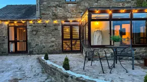 Lizzy’s Luxury Cottage - Image 2