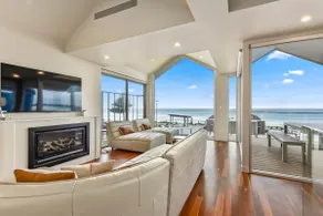 Aloha Beachfront Port Fairy - Image 2