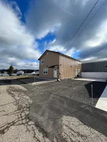 Waterfront View | Near Comedy Center & Lucy Park - Image 2