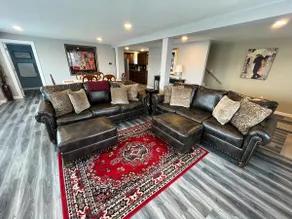Waterfront View | Near Comedy Center & Lucy Park - Image 4