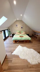 Cozy house with parking, ideal for border crossing - Image 5