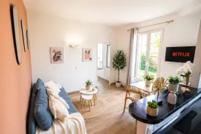 15 min from Paris center – Parking & quiet area - Image 3