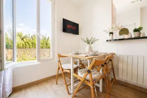 15 min from Paris center – Parking & quiet area - Image 5