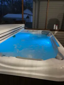 Sunset Views! Hot Tub, Quiet Retreat 15 Min to TYS - Image 4