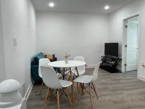 Cozy Unit with 3 bedrooms - Image 4