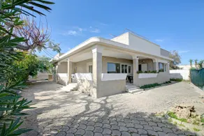 Villa Dei Fanti - Beachfront Villa with Garden - Happy Rentals - Image 3