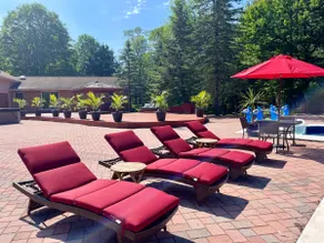 2 Acre Backyard w/ Private 12ft Pool, Tennis&Patio - Image 4