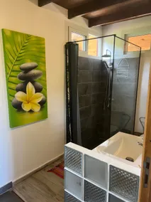 Stay Inn Teahupoo Bungalow Matie - Image 5
