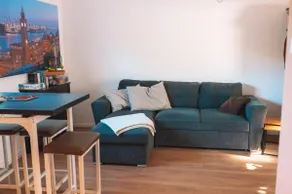 Apartment close to beach with garden - Image 2