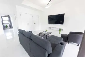 The Hibiscus Premium Suite with pool access - Image 5