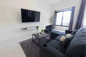 The Hibiscus Premium Suite with pool access - Image 4