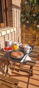 Apt. Juanita, Wifi, Comillas - Image 3