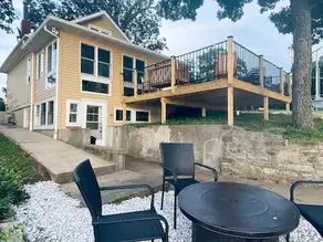 McCarthy Lake Cottage - Image 5
