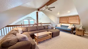 Secluded Ridgeway Hideout | Cozy, Porch, Fireplace - Image 3
