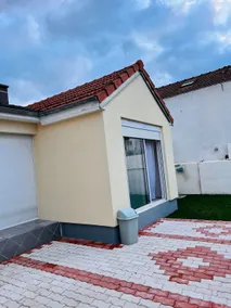 Exceptional villa near Paris: terrace & garden - Image 2