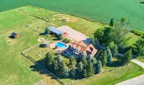 Farm House Oasis: Hot Tub, Pool, Horses, sleeps 12 - Image 3