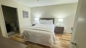 Chic West LA Getaway - Image 2