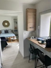 Cozy studio on the ground floor - Renovated & Fully equipped - Image 4