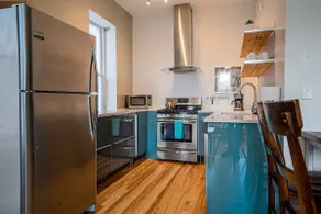 Classy 3BR King Apt in The Grove - Image 4