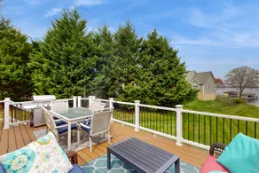 4BR lake luxury - dry sauna, hot tub, game room - Image 3