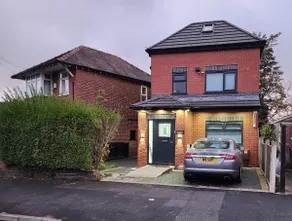 4br-7guests-freeparking-garden-nearmanchester - Image 2