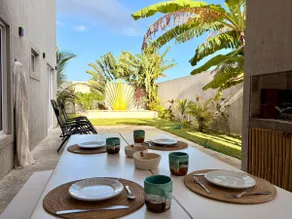 Exclusive Seaside House: Pool, Grill, and Stylish Design - Image 4