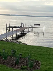Casual Comfort on Lake Winnebago - Image 2