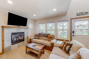 3BR two-story home with a furnished front porch - Image 4