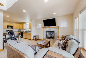 3BR two-story home with a furnished front porch - Image 5