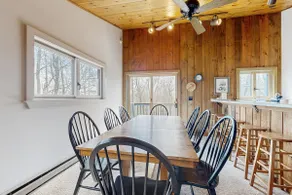 5BR dog-friendly home with hot tub, firepit, grill - Image 5