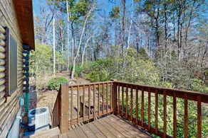 Wonderland Ellijay Stay - Image 5