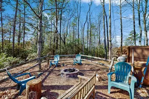 Wonderland Ellijay Stay - Image 3