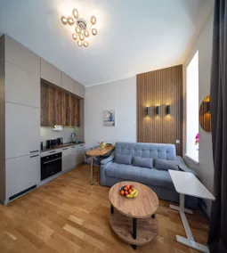 Free parking | Elegant, modern Apartment - Image 2
