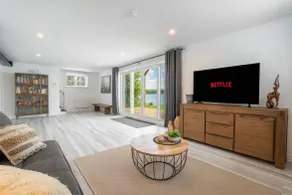 The Themis | Lakeview | Fireplace | BBQ | Wifi - Image 3