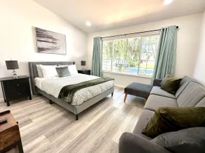 [Top Pick!] Family & Pet Friendly Quiet Park w BBQ - Image 5