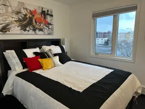 Newly remodeled downtown Apt. - Image 2