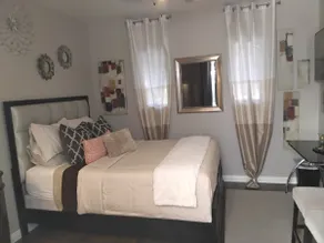 Private Casita with hottub/pool 10 min to strip - Image 3