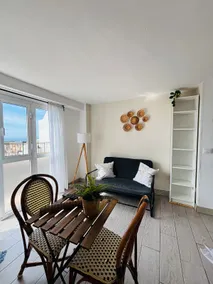 Sunny studio close to the ocean - Image 2