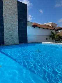 Luxury Getaway Pool, King Size| Downtown Area - Image 2