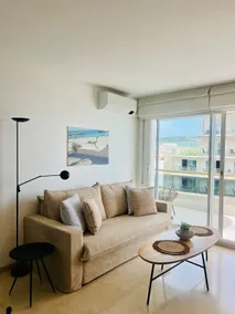 Modern, Seaview Flat, Sleeps 3, Pool, Parking - Image 3