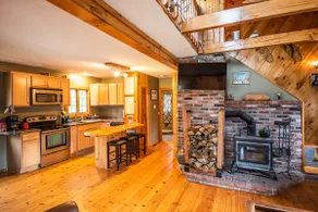 Cozy private cabin near Okemo! Large Hot tub! - Image 5
