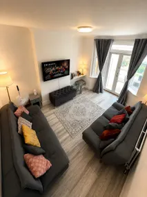 4Bed House with parking and GYM /London/Edgware - Image 2
